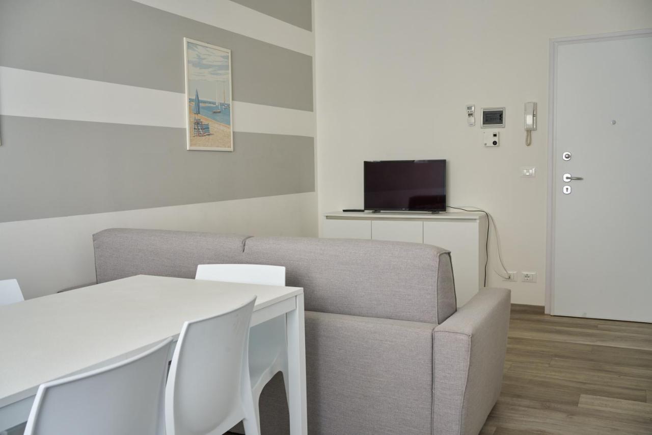 Appartamenti Diplomatic-Residence Fronte Mare-Piazza Torino-Lido Di Jesolo Kültér fotó