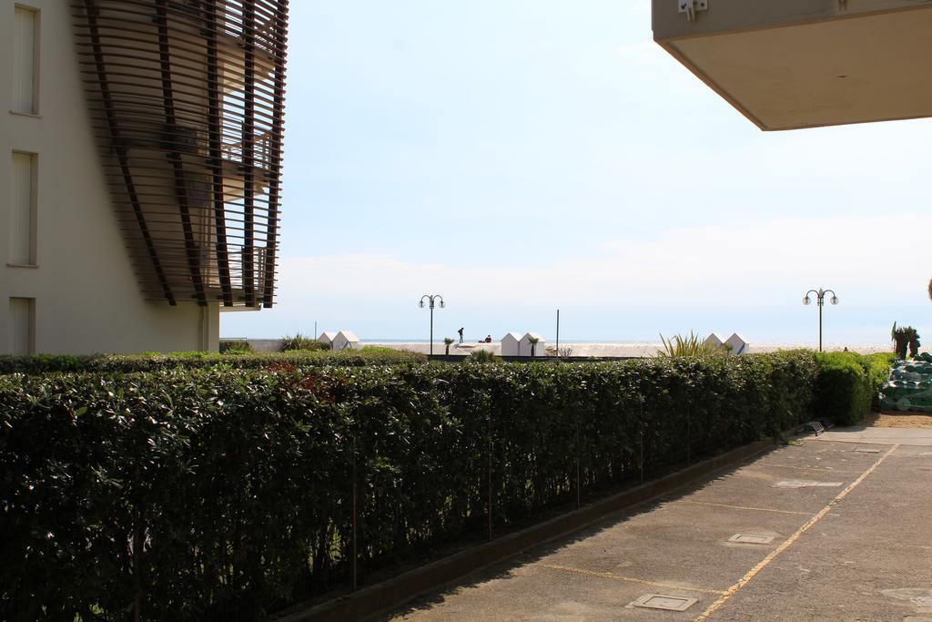 Appartamenti Diplomatic-Residence Fronte Mare-Piazza Torino-Lido Di Jesolo Kültér fotó