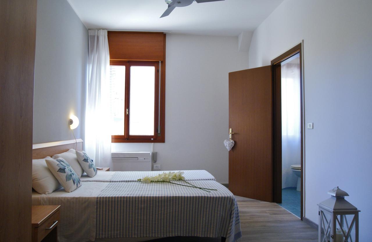 Appartamenti Diplomatic-Residence Fronte Mare-Piazza Torino-Lido Di Jesolo Kültér fotó