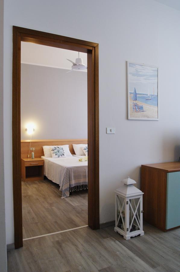 Appartamenti Diplomatic-Residence Fronte Mare-Piazza Torino-Lido Di Jesolo Kültér fotó